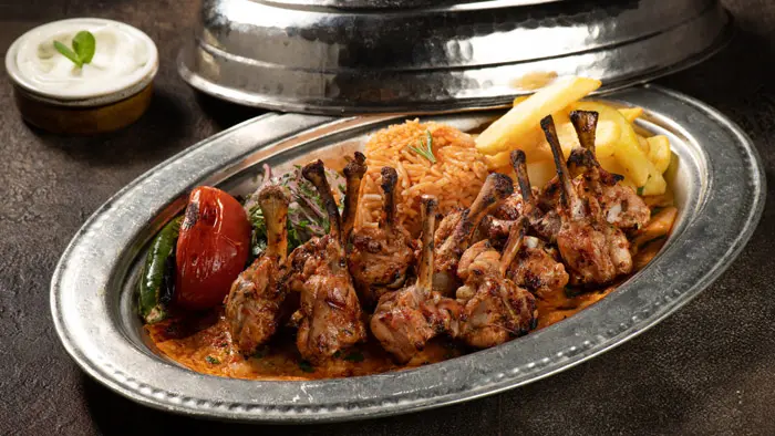 أجنحة دجاج مشوية